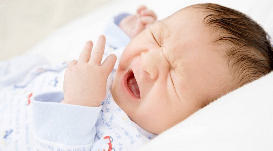 Mùa hè có nên đắp chăn cho bé sơ sinh? Lợi ích và rủi ro 20 mua-he-co-nen-dap-chan-cho-tre-so-sinh