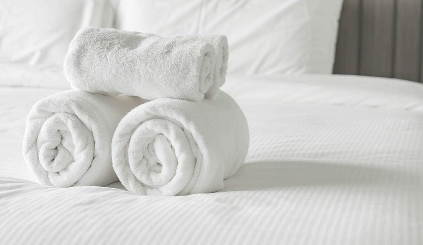Chi tiết cận cảnh bề mặt của khăn cotton 100% cho thấy sự ưu việt về cấu trúc sợi.
