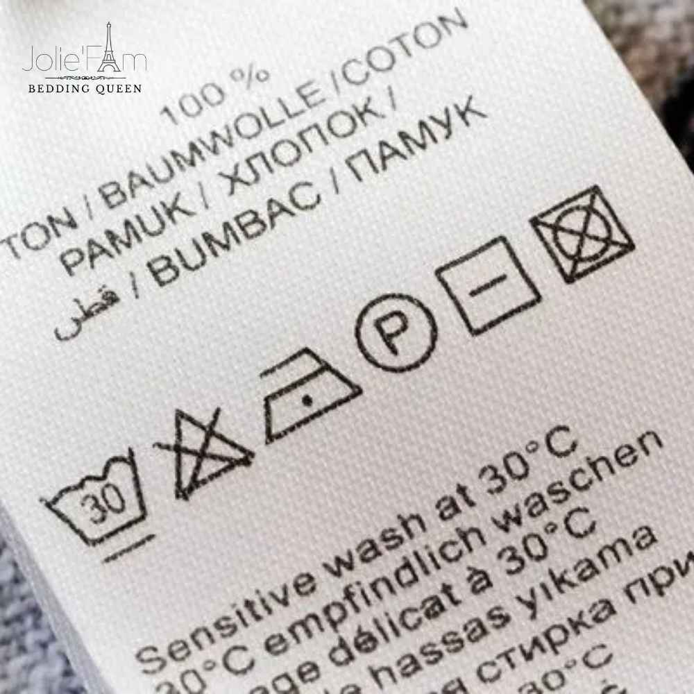Mỗi loại ruột gối đều có khuyến nghị riêng về cách giặt, nhiệt độ nước và có thể giặt máy hay chỉ giặt tay.